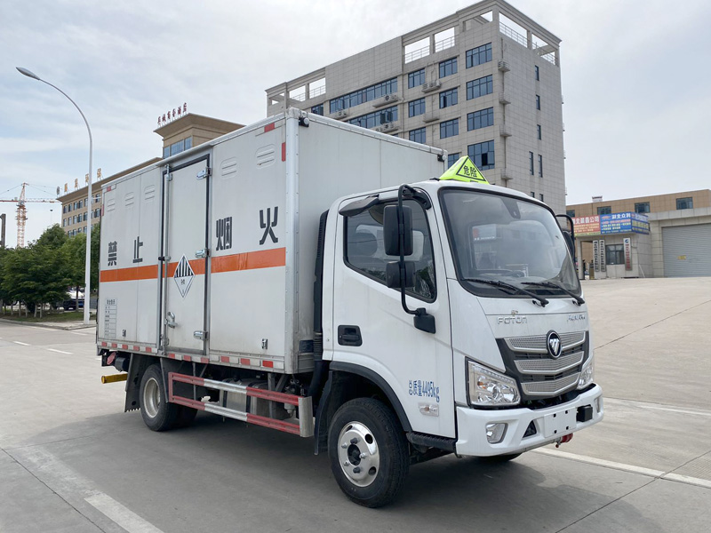 雜項(xiàng)危險(xiǎn)物品廂式運(yùn)輸車，運(yùn)輸車，運(yùn)輸車廠家，楚勝集團(tuán)